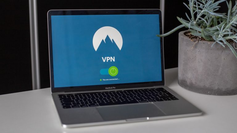 Cách vượt tường lửa, fake IP trên internet với AdGuard VPN