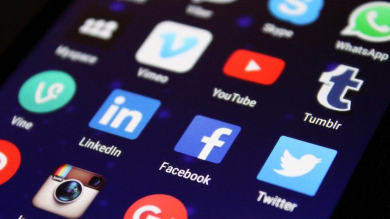 12 công cụ giúp bạn đăng Facebook vào đúng thời điểm