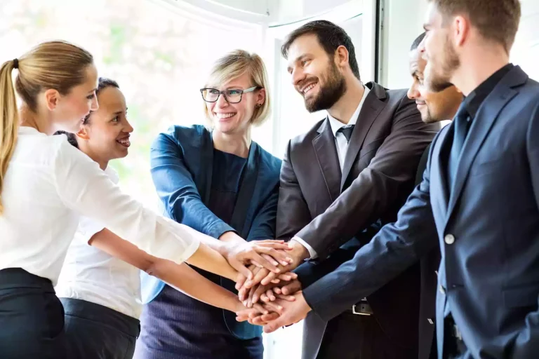12 cách đơn giản để giữ sức khỏe tại nơi làm việc