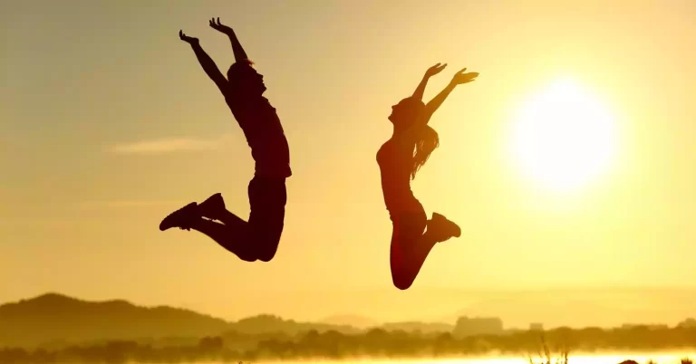 Hạnh phúc là gì? Cùng tìm hiểu khái niệm này từ các quốc gia