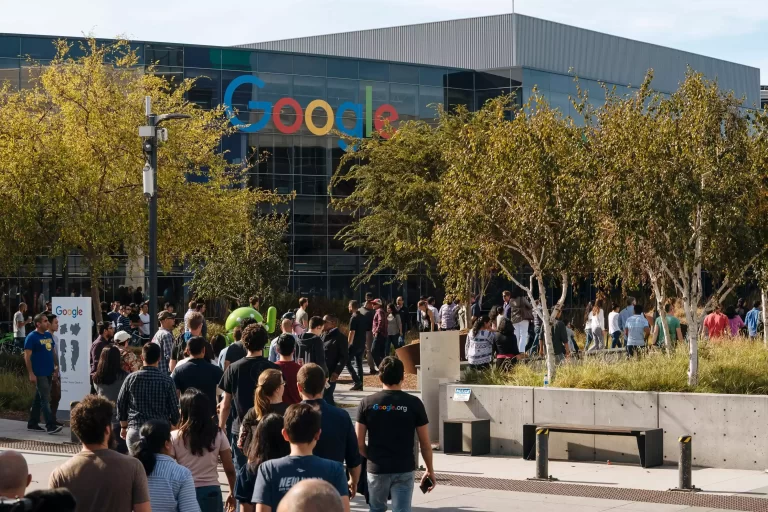 Chiến lược năng suất cực “ảo” của Google