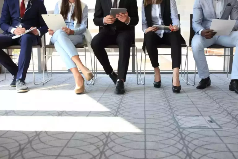 Cách tìm việc trong thời kỳ suy thoái