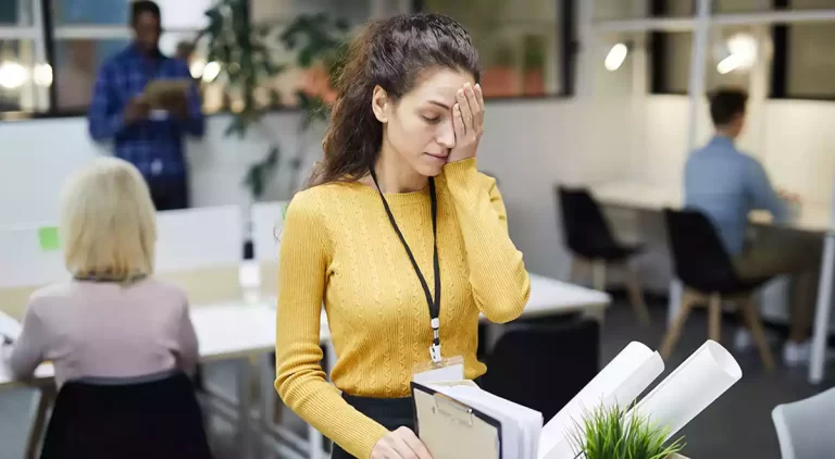 5 quy tắc ngầm bạn nên biết tránh ảnh hưởng sự nghiệp