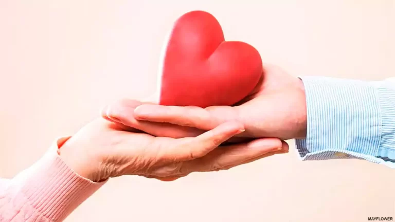 4 điều càng khoe càng ảnh hưởng đến bạn
