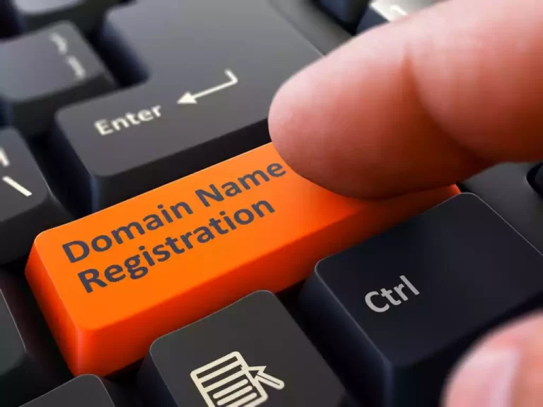 SmartyNames: Tìm gợi ý domain để đăng ký