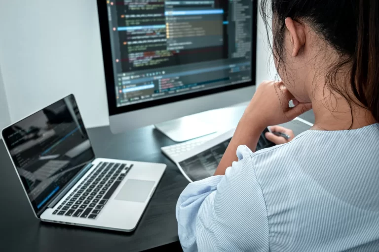 Giải pháp tự động hoá công việc doanh nghiệp với CrewAI