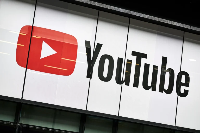Tính năng Dream Screen trên YouTube Shorts cho phép tạo video nền AI