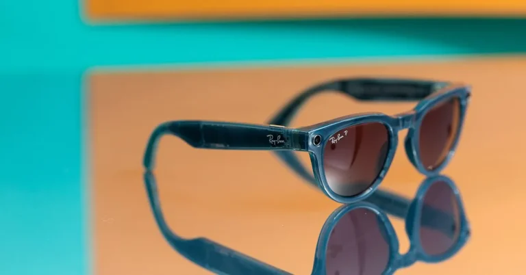 Kính thông minh Ray-Ban và những tính năng AI đột phá mới mẻ
