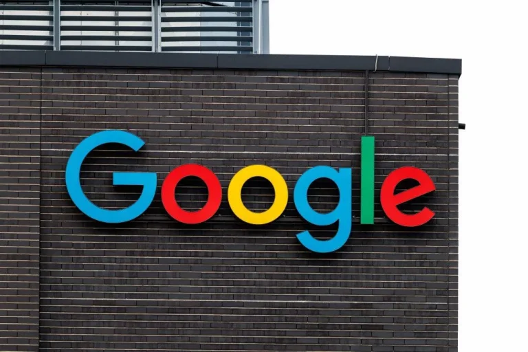 Google ra mắt model AI mới giúp loại bỏ watermark trong hình ảnh