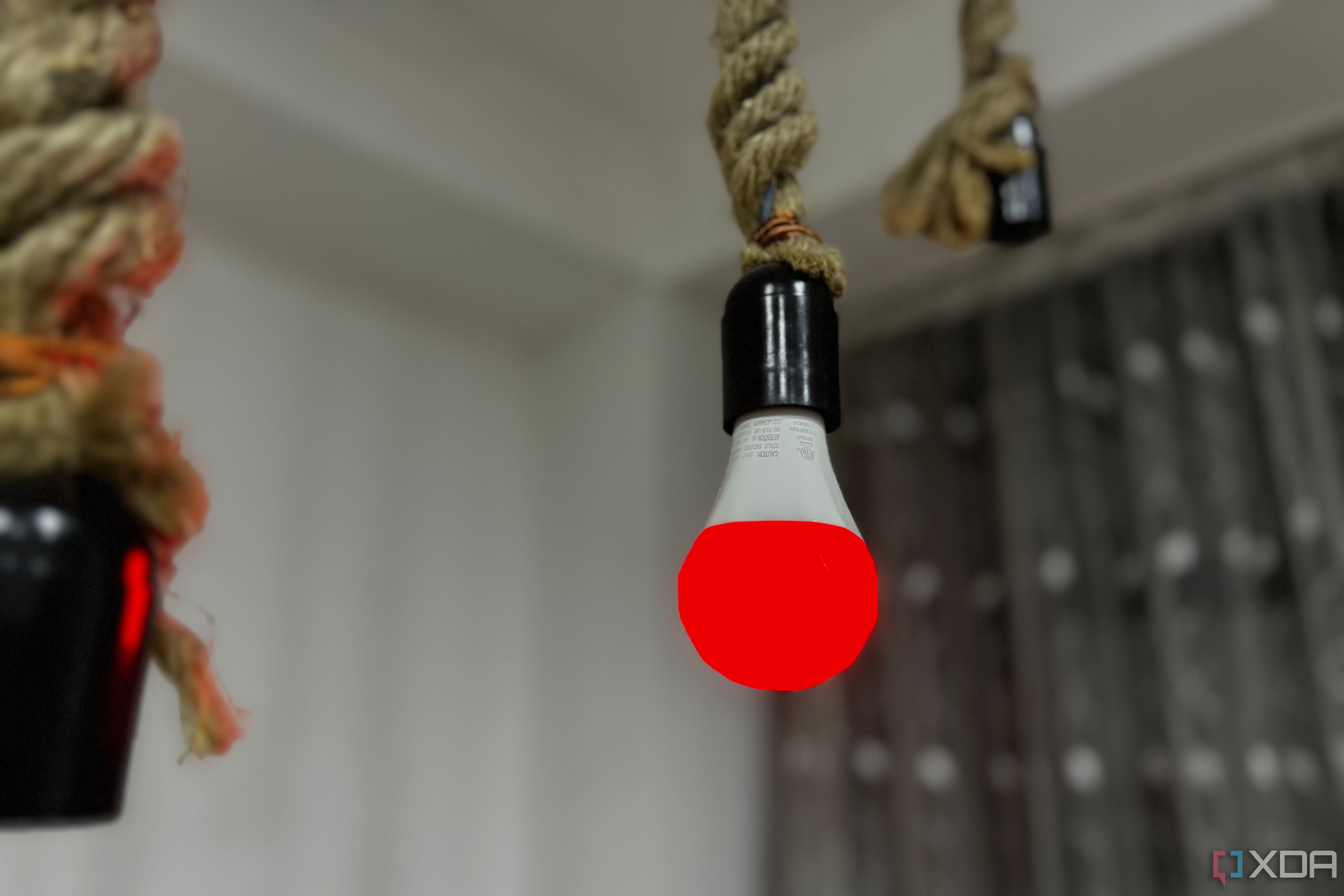 Tận dụng sức mạnh của Home Assistant automation cho ngôi nhà thông minh của bạn 4 Nanoleaf Essentials A19 | E26 Smart Bulb set to the color red